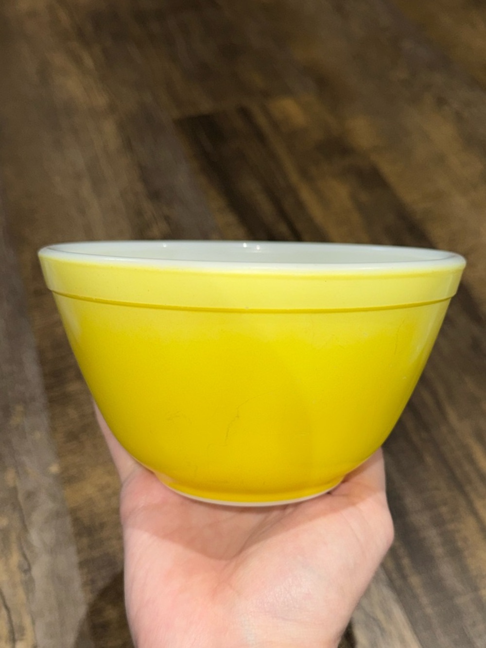 Pyrex 1-1/2 pt Yellow Bowl #401